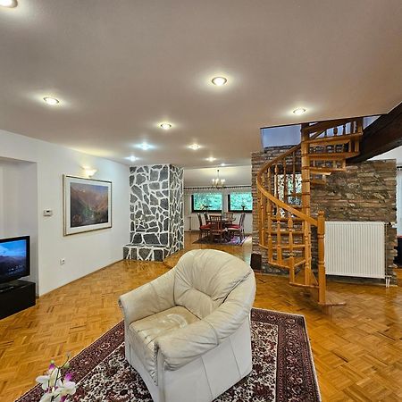 Apartment Nina With Private Terrace Tour As Ljubljana Extérieur photo