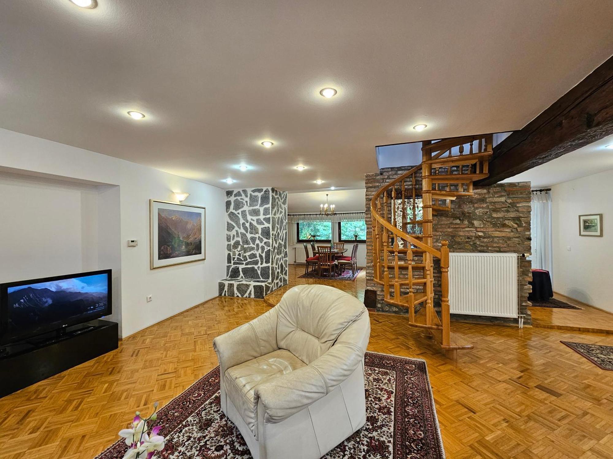 Apartment Nina With Private Terrace Tour As Ljubljana Extérieur photo